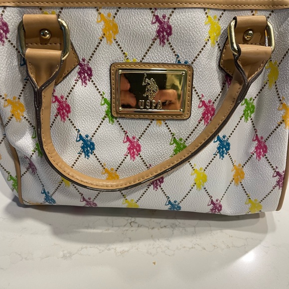 A U.S. Polo Association purse. Beautiful design and color. - Picture 4 of 4